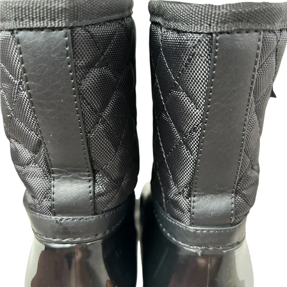 TOMMY HILFIGER Women’s Freza Rain Boots Black Quilted Gold Medallion WetLook‎ 7